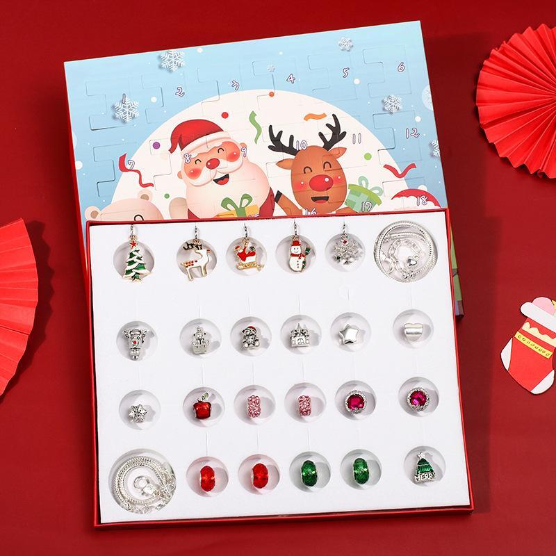 DIY Advent Christmas Countdown Calendar DIY Advent Christmas Countdown Calendar