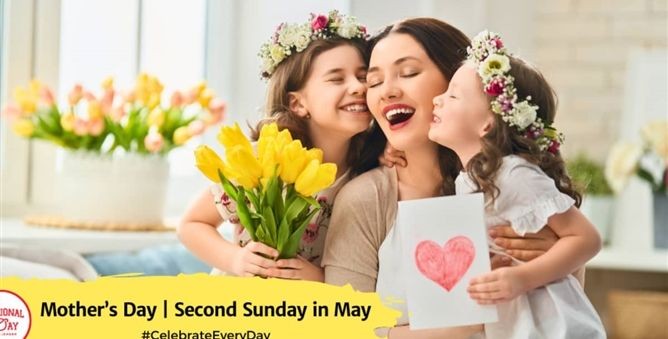 KIBTOY™ Spinning Candy Glow Sticks